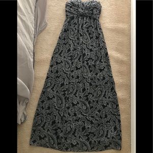 Jessica Simpson maternity maxi dress
